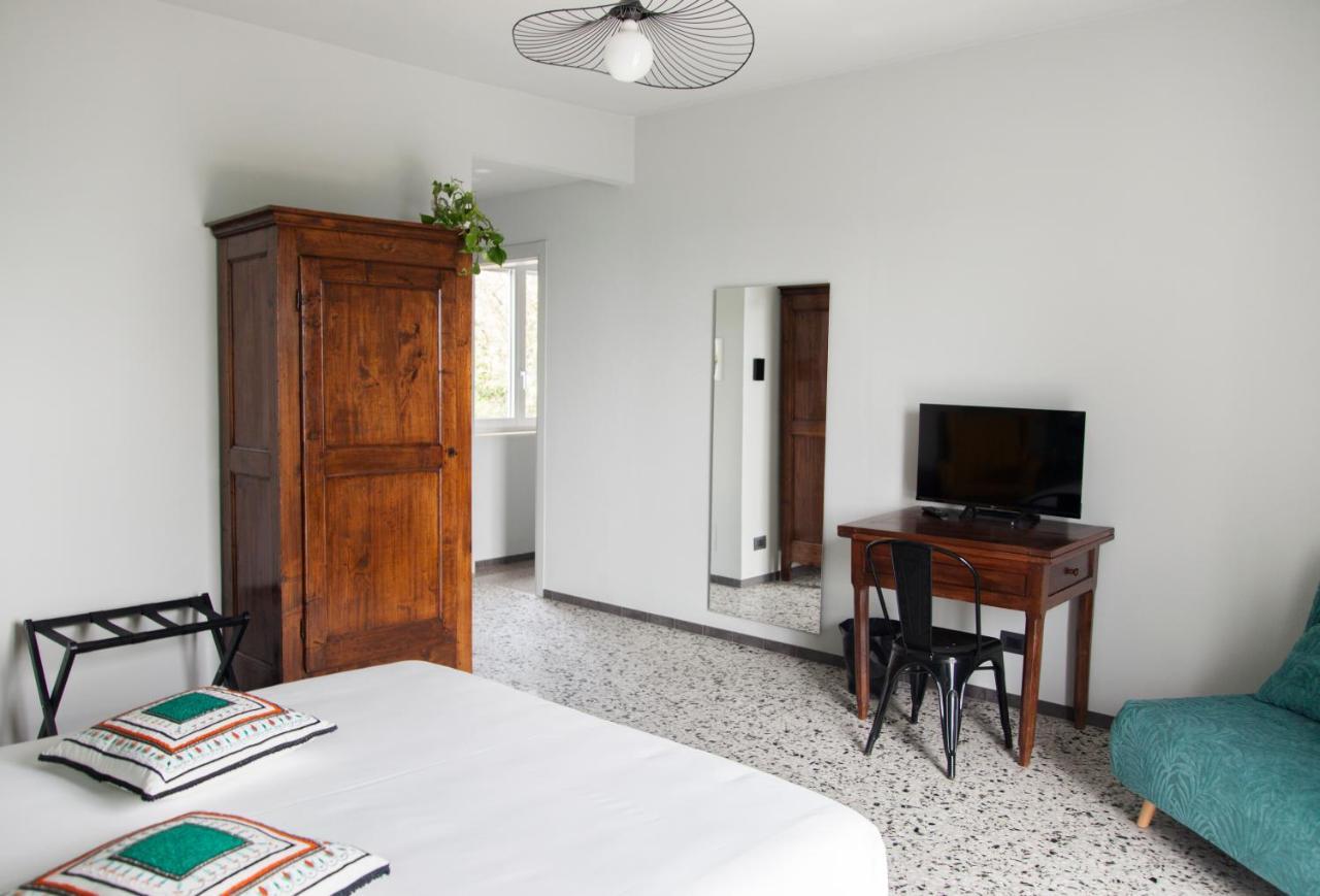 Moncrivel Rooms & Relax Benevello Exterior photo