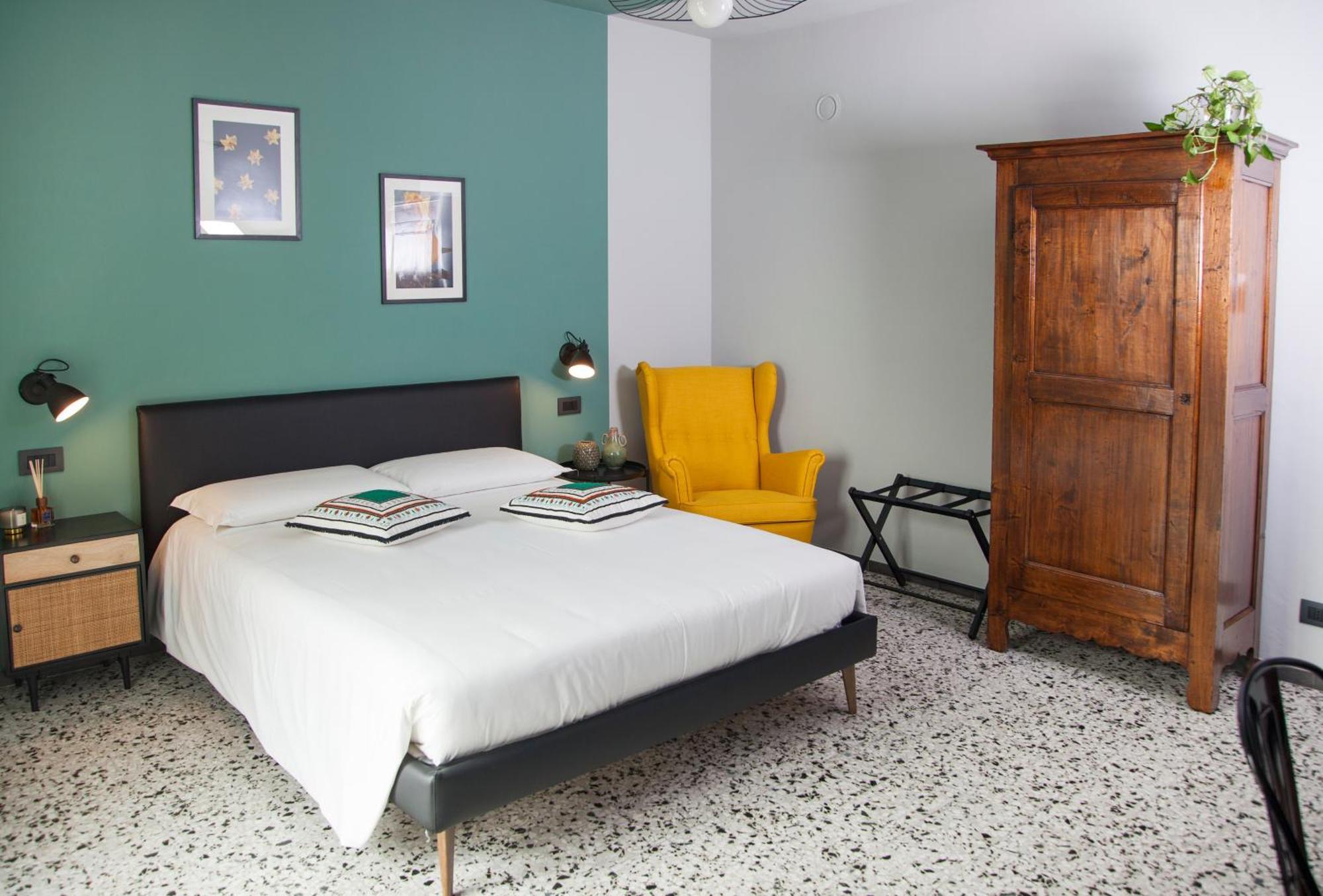 Moncrivel Rooms & Relax Benevello Exterior photo