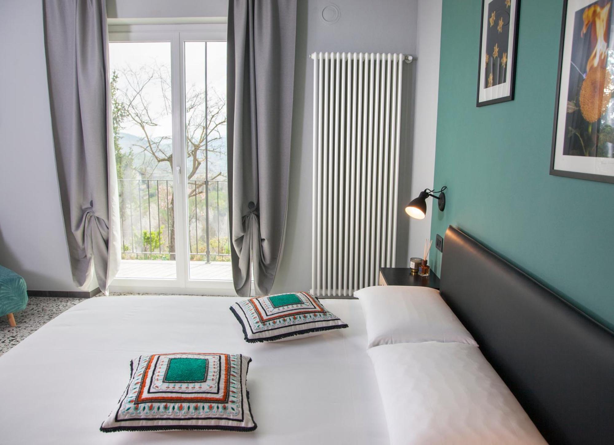 Moncrivel Rooms & Relax Benevello Exterior photo